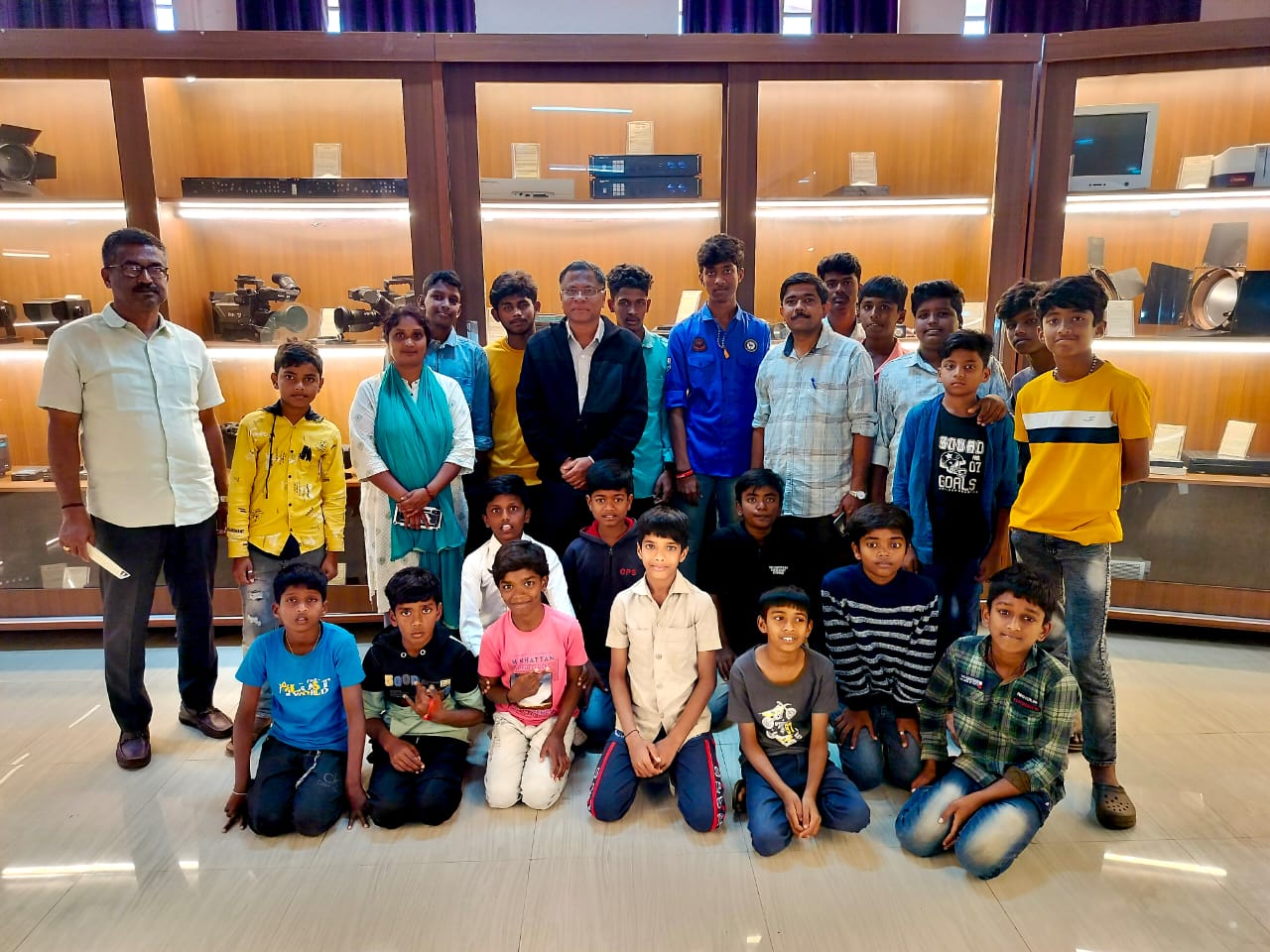 The students of Kaliyuva Mane visited the EMRC Museum on January 15, 2025