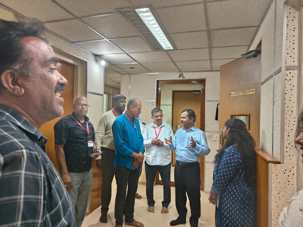 Dr Arulchelvan Sriram, Director, EMRC Anna University, Chennai visited EMRC Mysore on an official visit