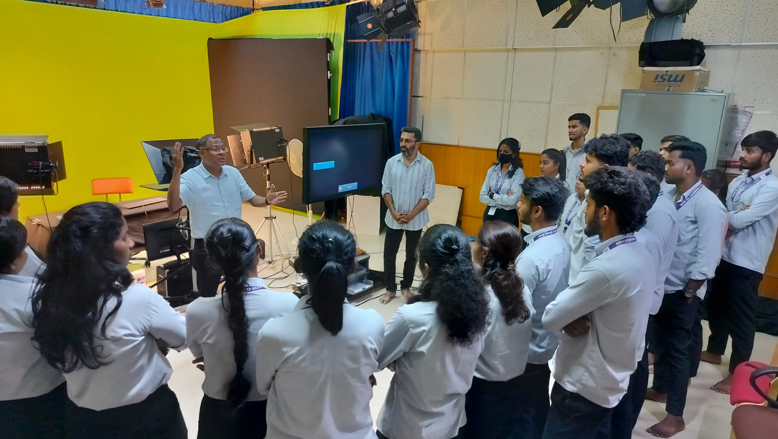 Journalism and mass communication Students visited EMRC